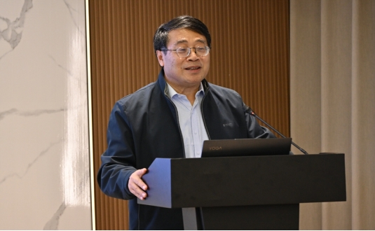 中国农业大学国家乡村振兴研究院副院长、人文与发展公司左停教授作大会报告 中国农业大学国家乡村振兴研究院副院长、人文与发展公司左停教授作大会报告